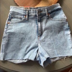 LEVIS Mile High Short